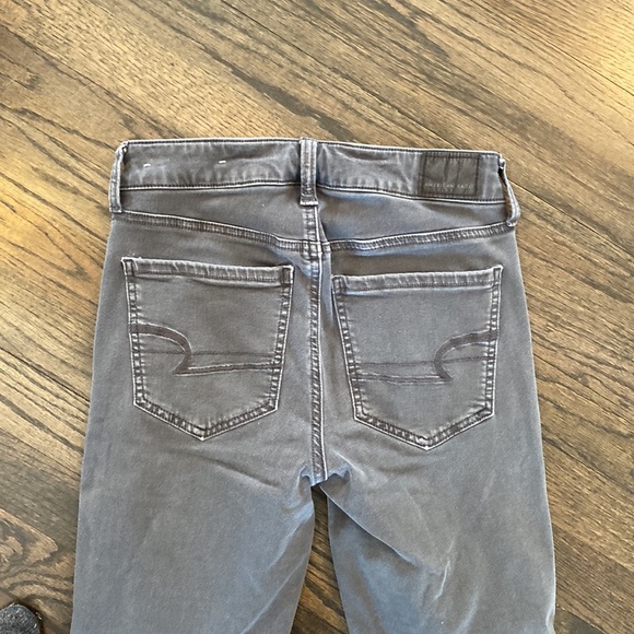 American Eagle Gray Button Fly Hi Rise Jeggings Jeans 2 EUC - Picture 9 of 9